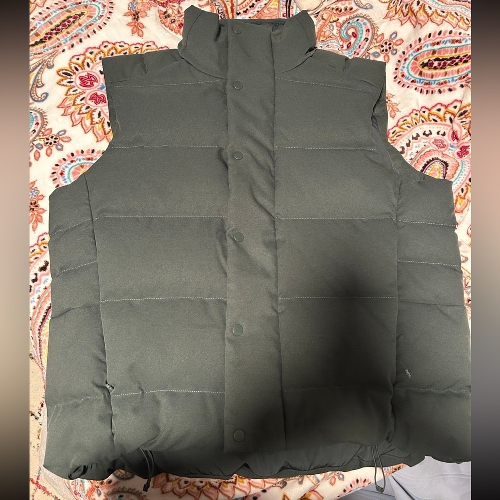 Lululemon wonderpuff vest